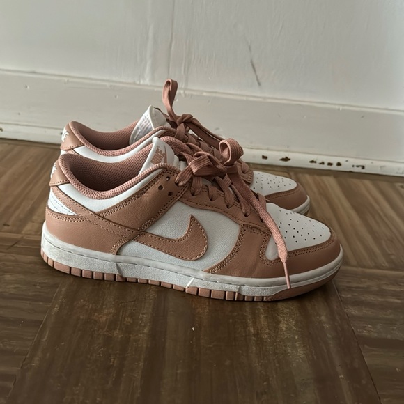 Nike Shoes - Nike Women Rose Whisper Dunks